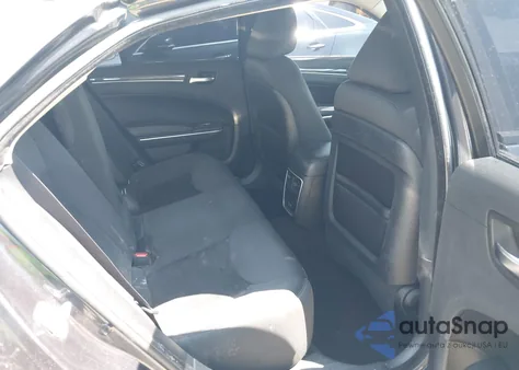 2019 Chrysler 300 Touring из США, поврежденный, VIN 2C3CCAAG4KH610427